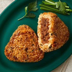 Onigiri frit épicé
