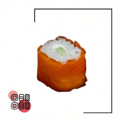 Salmon rolls concombre cheese