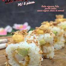 On manque à tous nos devoirs… Chaque mois, on vous dévoile notre nouvelle suggestion, et hier, on a complètement oublié ! 

On aurait pu dire que c’était une blague du 1er avril, mais non… juste un oubli (ou un trop-plein de sushis ?).

Voici le Roll d’Avril : un délicieux mélange de poulet katsu croustillant, de sauce aux oignons doux, d’avocat fondant et pour couronner le tout, une touche d’oignons frits à l’extérieur pour encore plus de gourmandise !

On parie que l’attente en valait la peine ? Venez vite le goûter !

 #CouleurSushi
#SuggestionDuMois #katsu #pouletkatsu #biganosmaville #biganos #andernos #andernosmaville #bassindarcachon #japanfood #sushirolls #sushiroll #delicieux